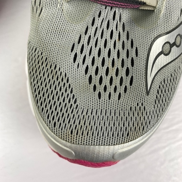 Saucony ISO Fit Hurricane Grey Pink Running Shoes - Picture 11 of 11